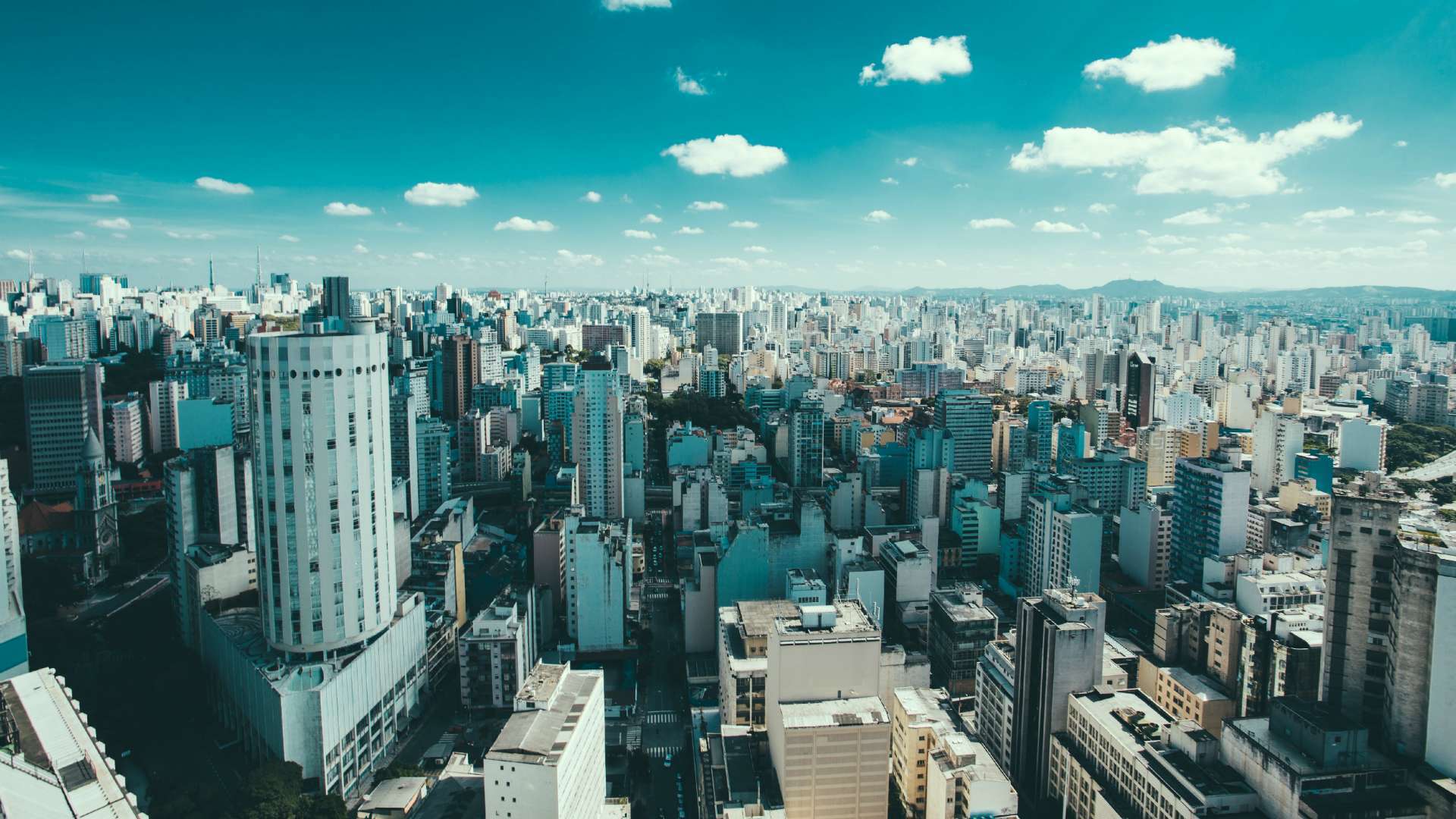 Qual o melhor investimento imobiliário: imóveis ou FII?