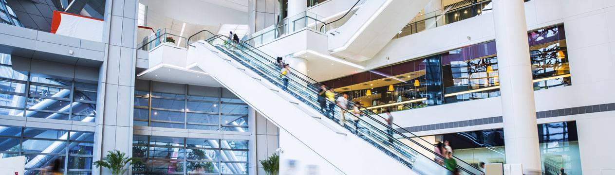 Por que investir em FIIs de shopping centers?