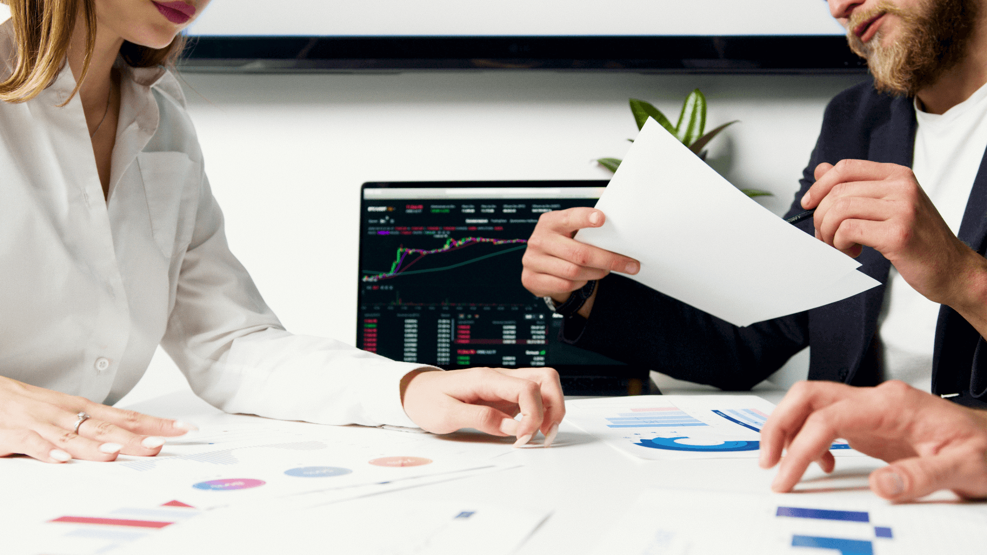 Buy and hold de Ações: o que é e como funciona?