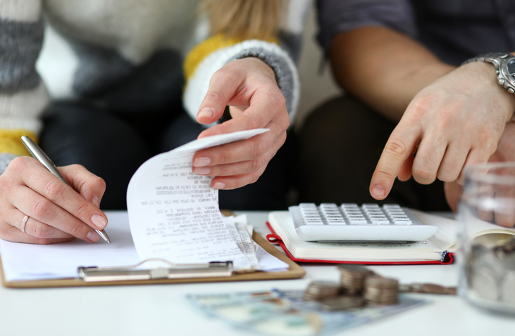 Como fazer o controle de despesas mensais para investir?